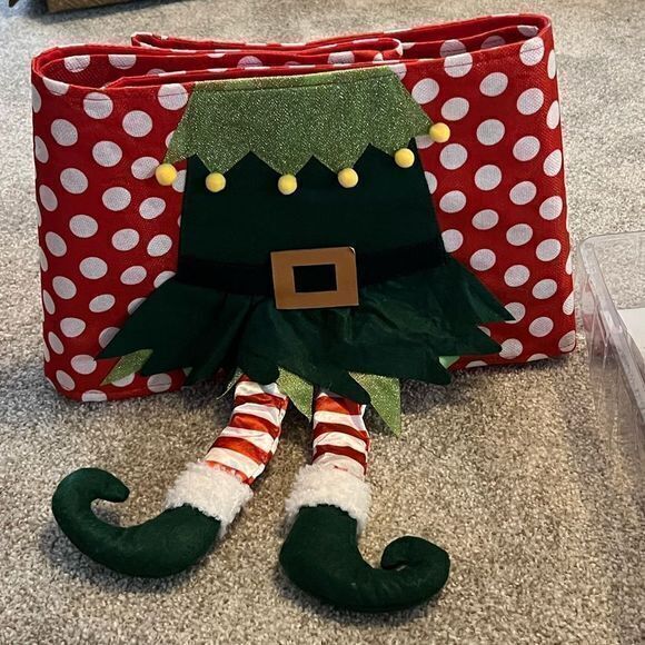 NIB‎ 3D Elf Legs Christmas Tree Collar Skirt - Picture 1 of 4